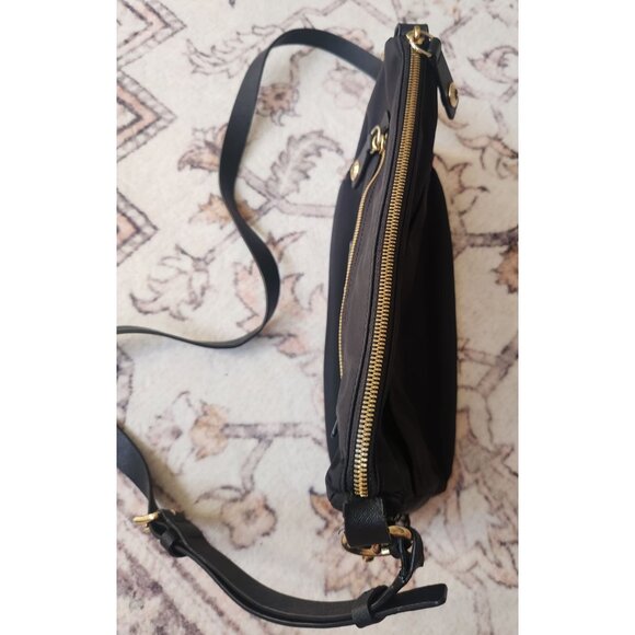 Henri Bendel Jetsetter Nylon Black & Gold Convertible Crossbody Bag - Picture 4 of 10